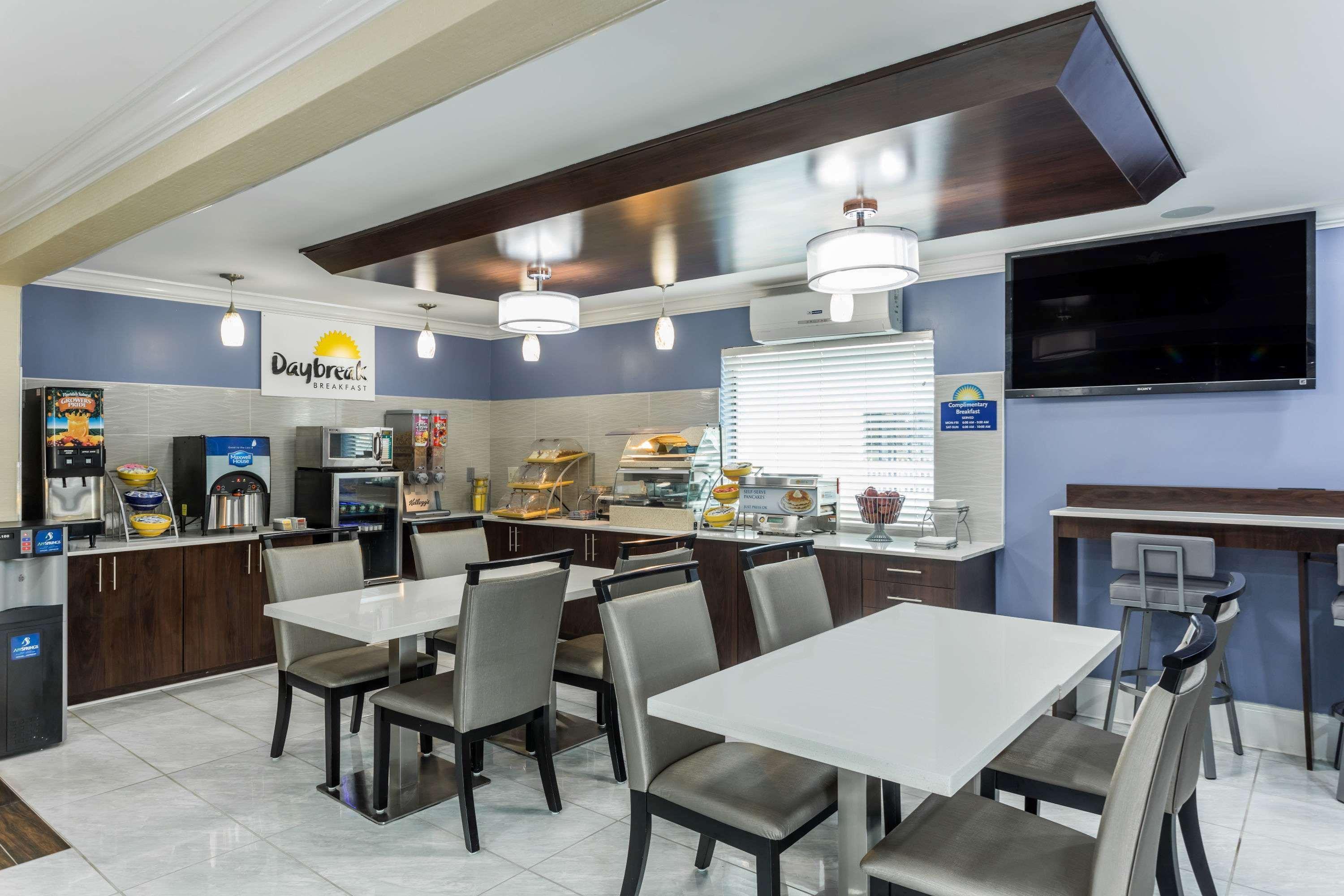 Days Inn By Wyndham Goose Creek North Charleston Exteriör bild